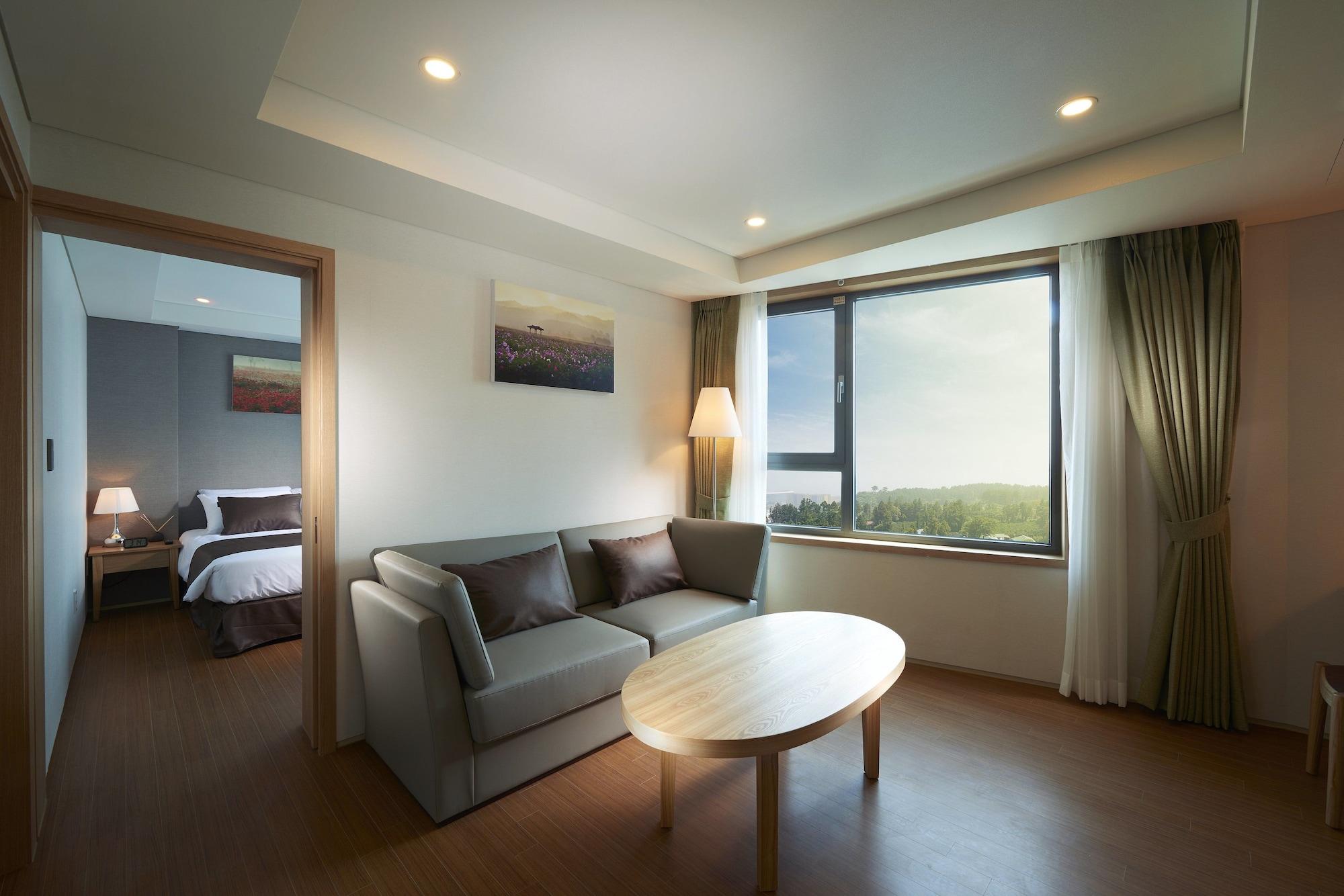 Benikea Jungmun Hotel Seogwipo Exterior photo