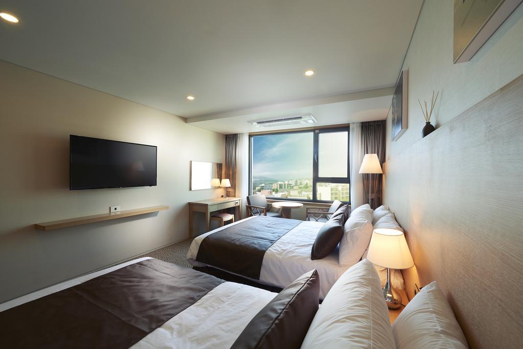Benikea Jungmun Hotel Seogwipo Room photo